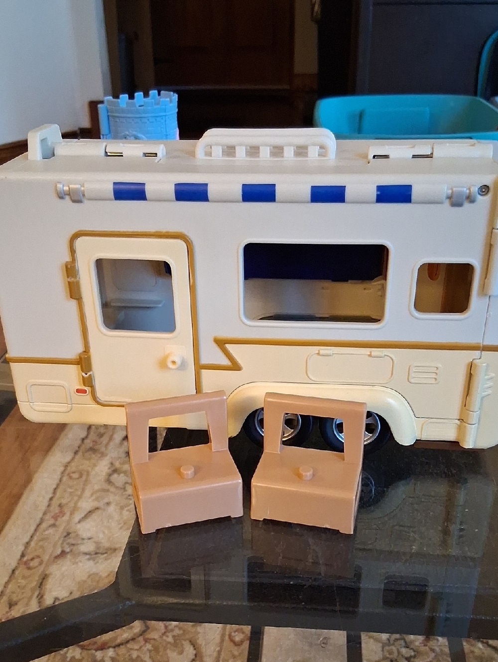 BLUEY CARAVAN CAMPER
